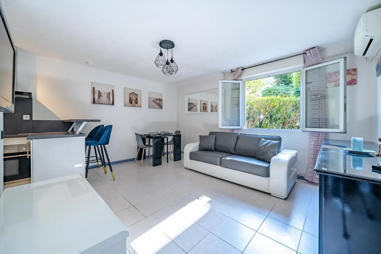 Charmant Appartement Proche Gare ニース